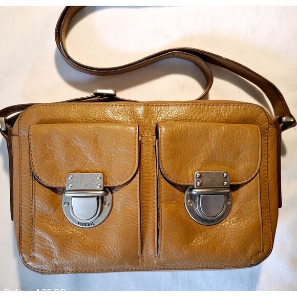 RARE FOSSIL Riley Camel Leather Messenger Bag Purse Crossbody Women Classic - Picture 2 of 13